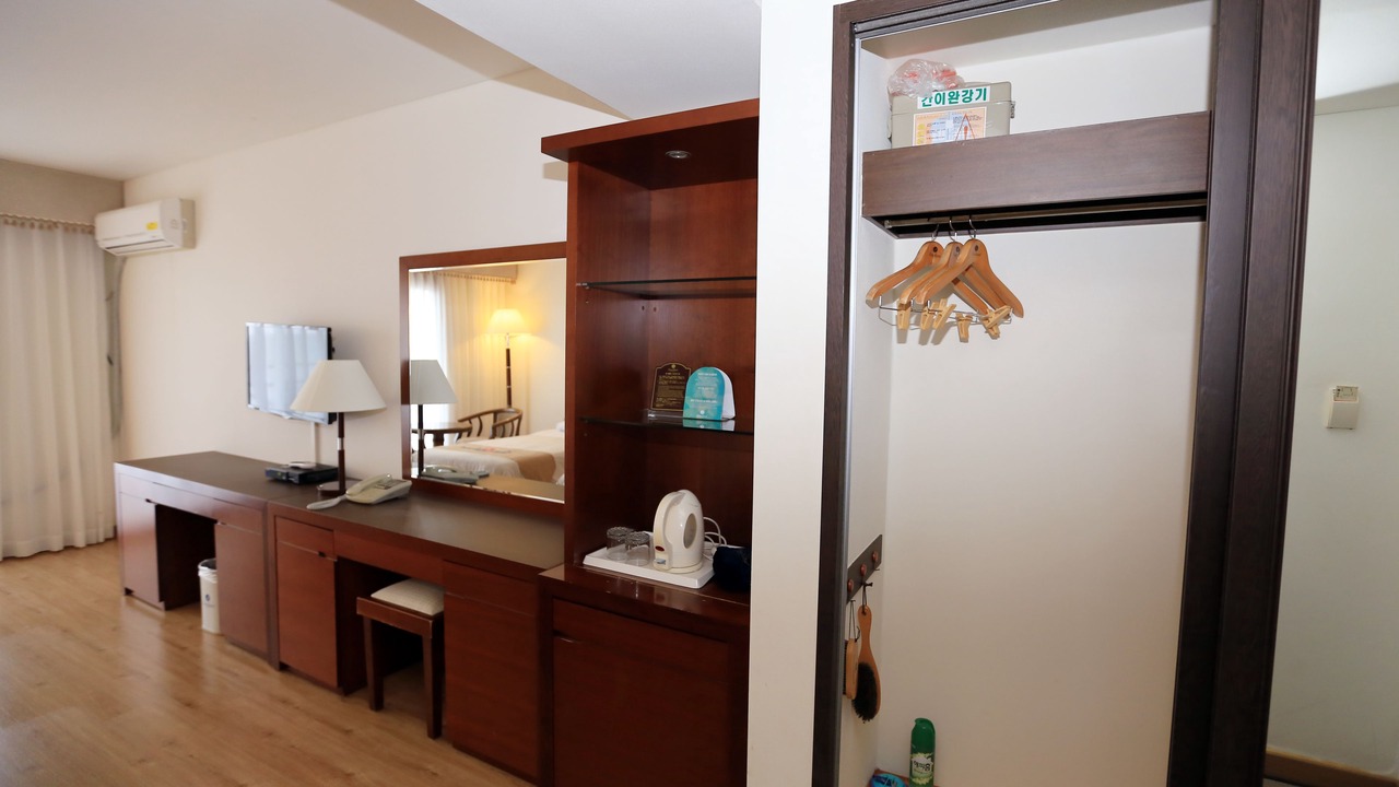 Photo of Bedroom in Hamdeok