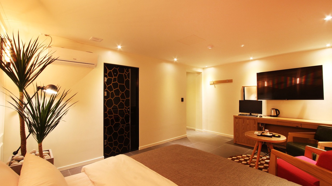 Photo of Bedroom in Osan