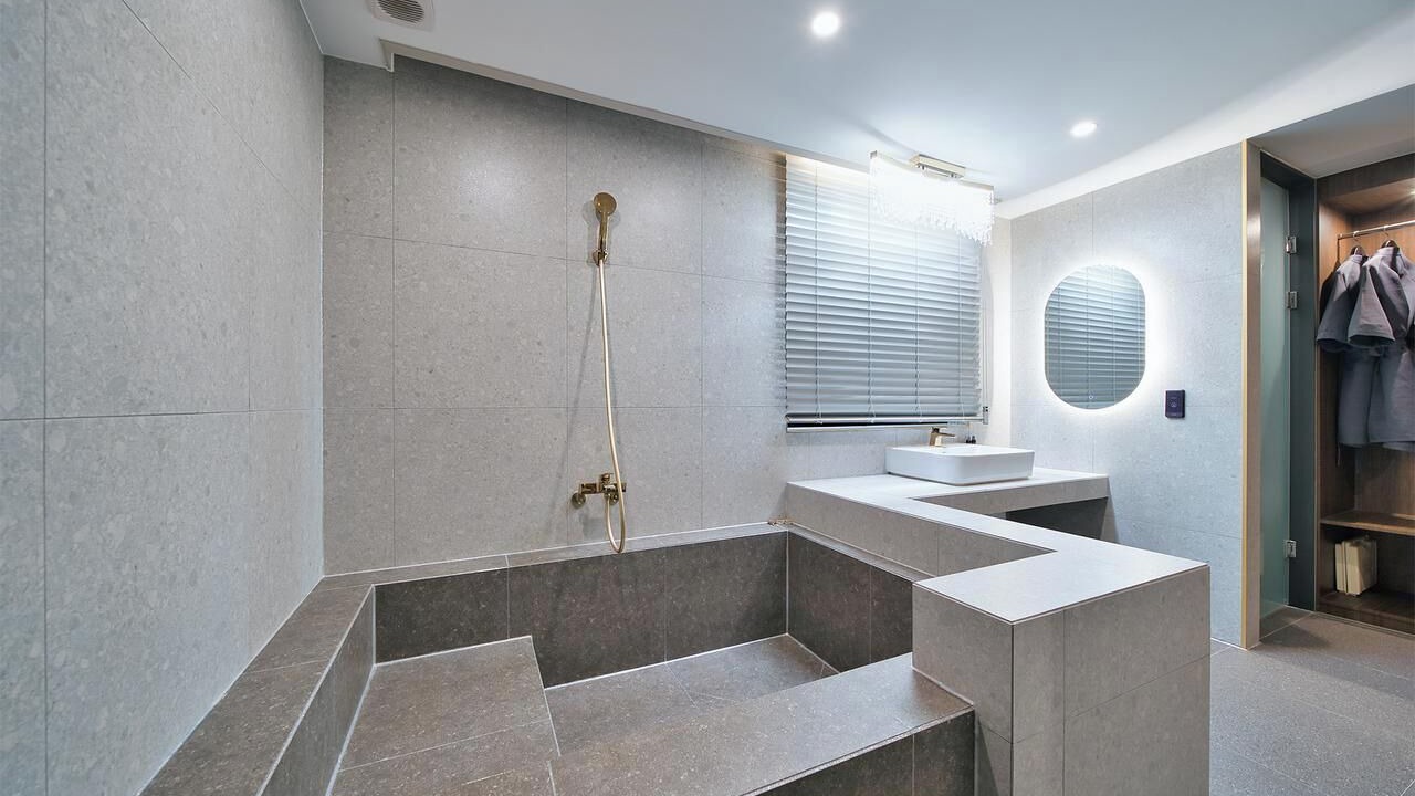 Photo of Bathroom in Paldal-gu