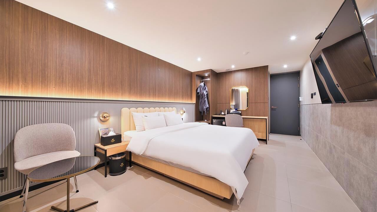 Photo of Bedroom in Paldal-gu