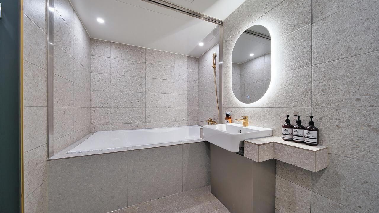 Photo of Bathroom in Paldal-gu
