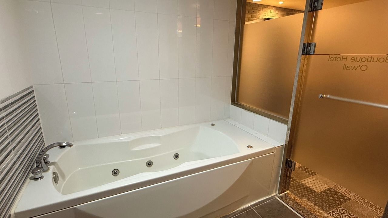 Photo of Bathroom in Hollim
