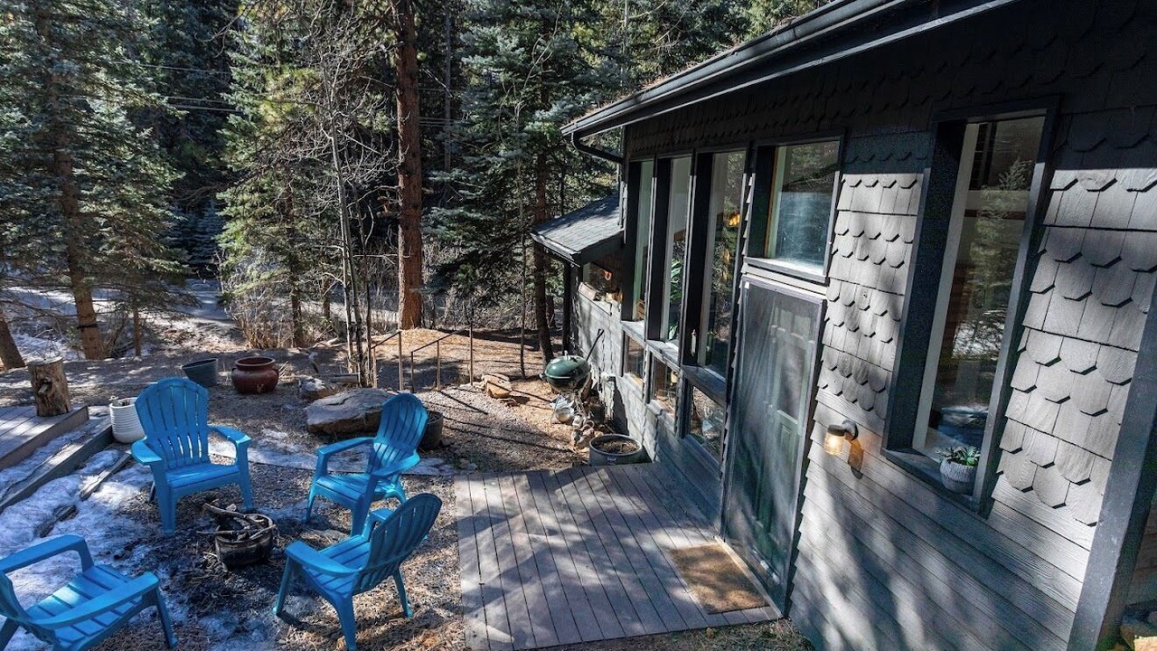 Photo of Patio Balcony in Evergreen