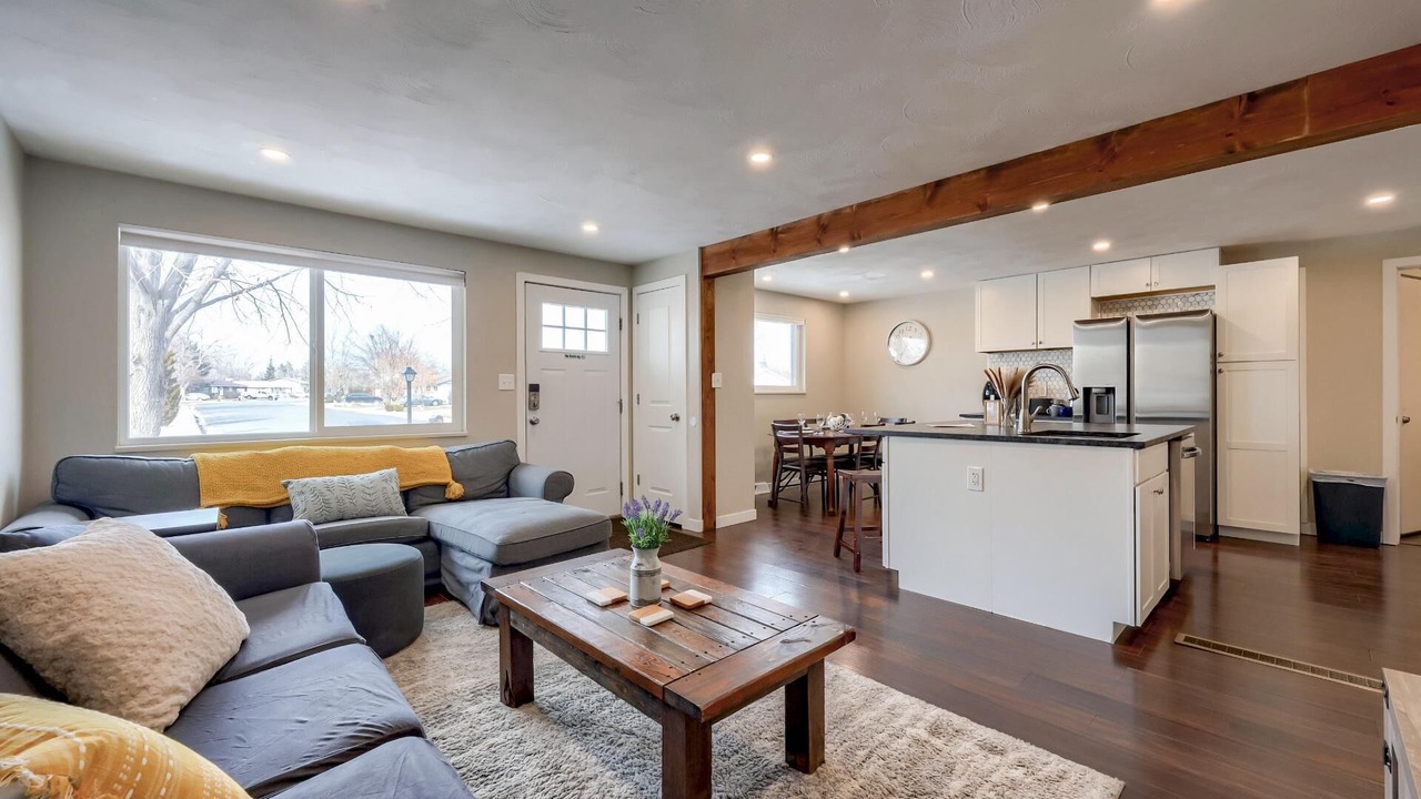 Photo of Livingroom in Longmont