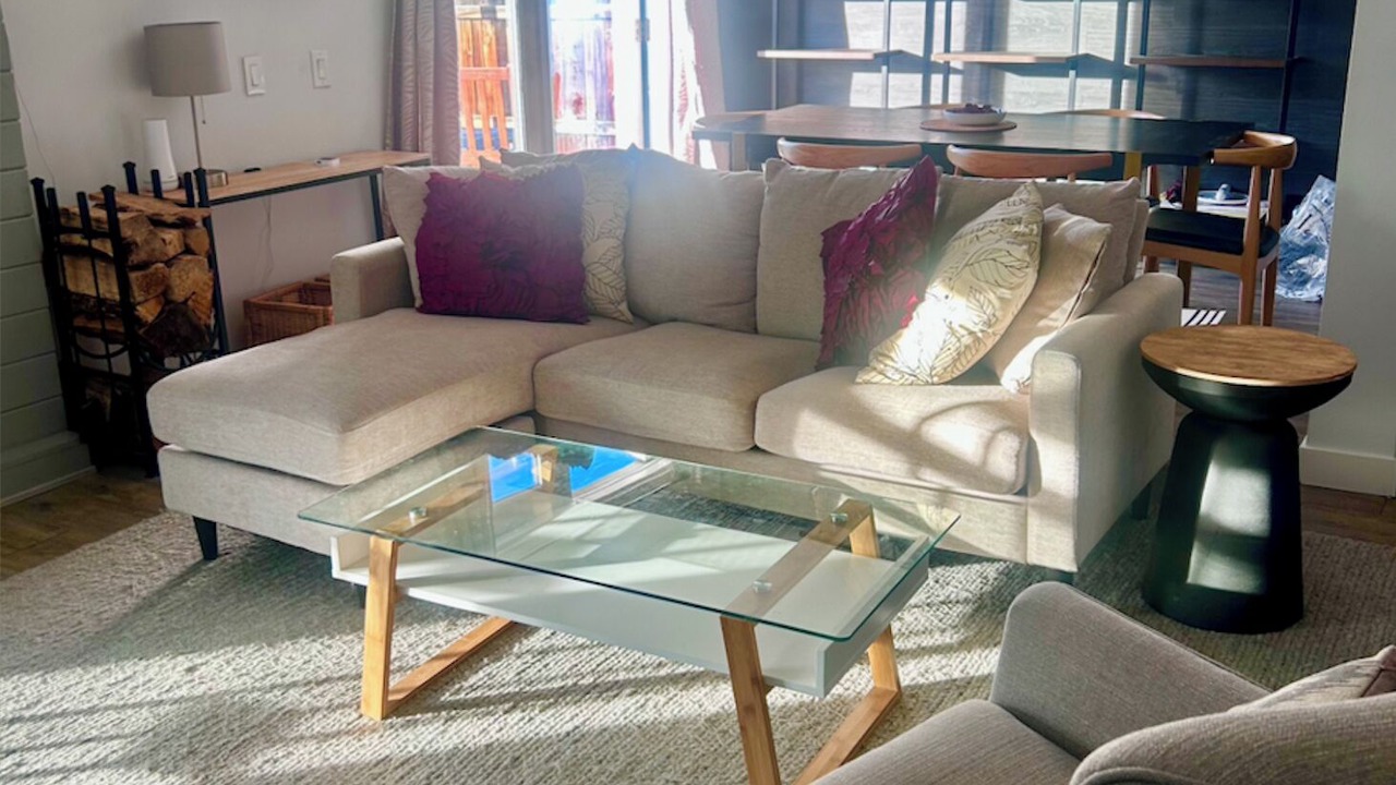 Photo of Livingroom in Sloan Lake