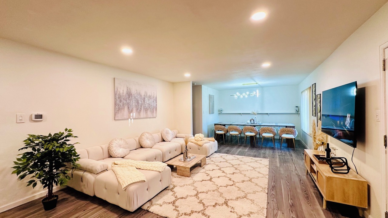 Photo of Livingroom in Castlewood