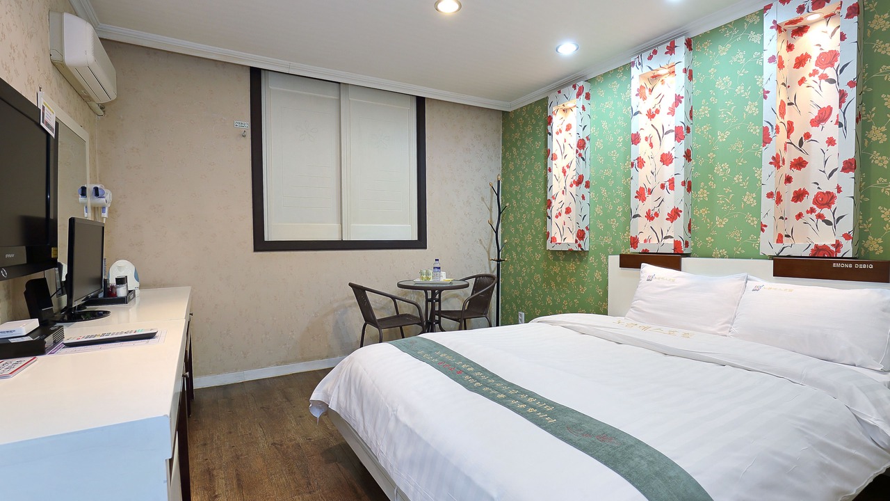 Photo of Bedroom in Chorye