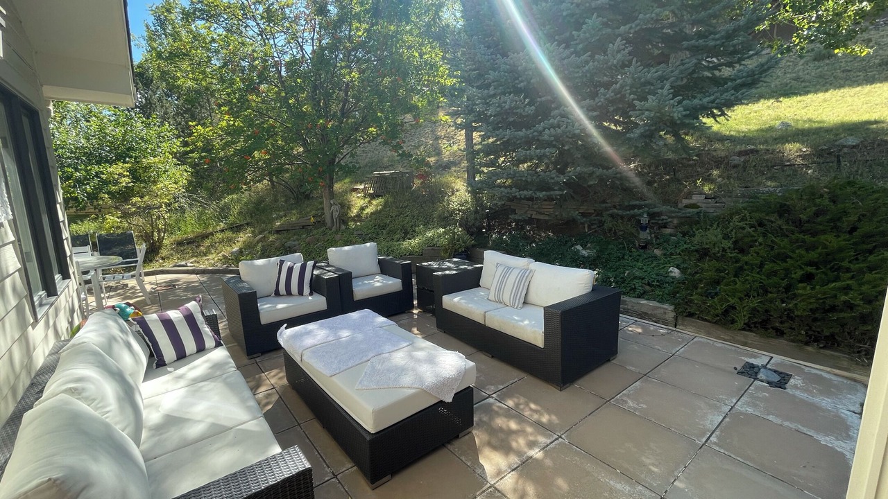 Photo of Patio Balcony in Wonderland Hills