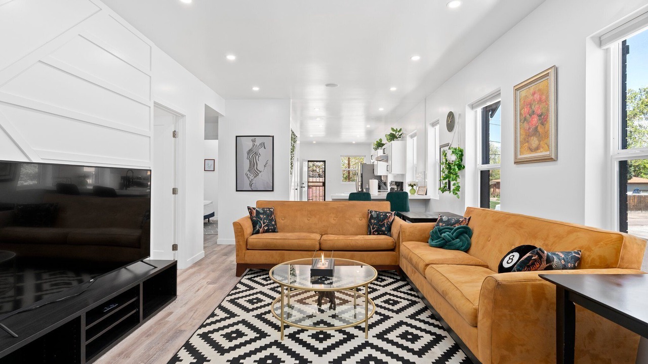 Photo of Livingroom in Hale