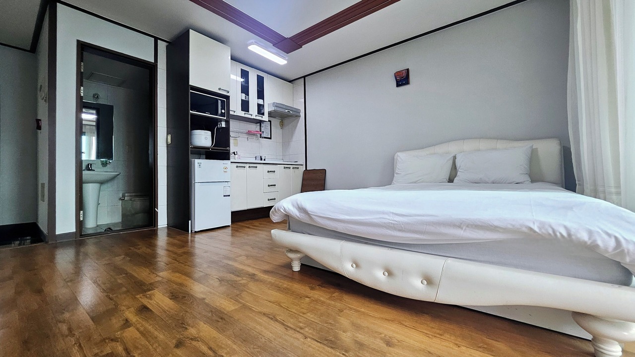 Photo of Bedroom in Downtown