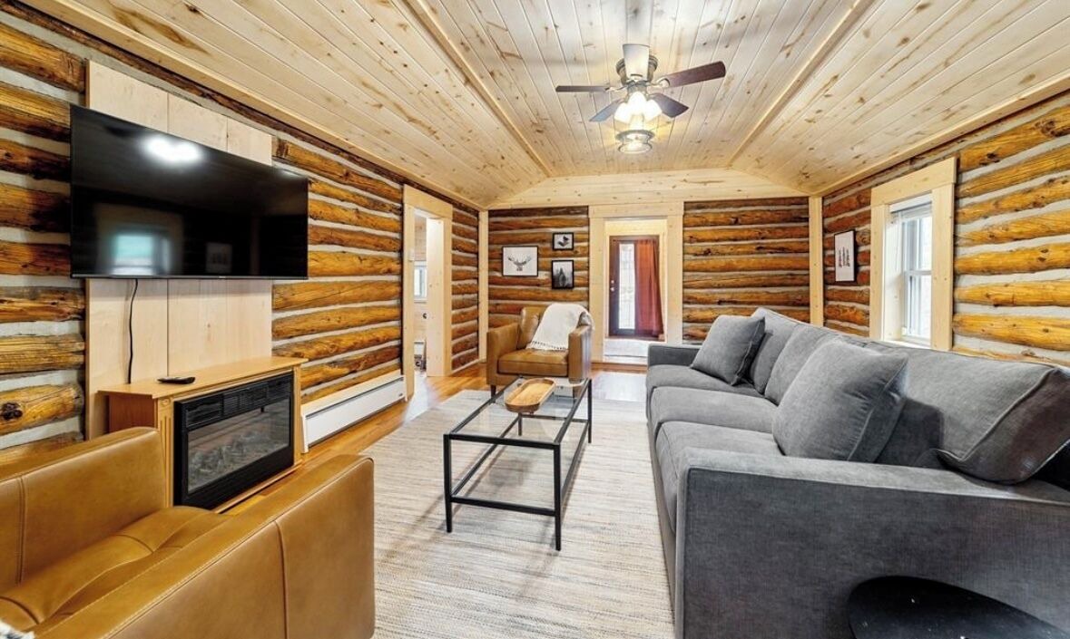 Photo of Livingroom in Green Mountain Falls