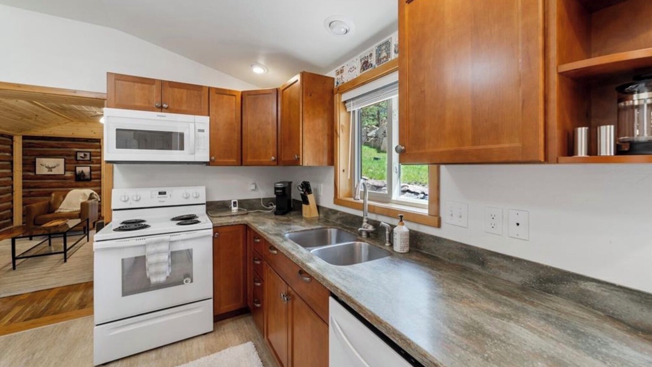 Photo of Kitchen in Green Mountain Falls