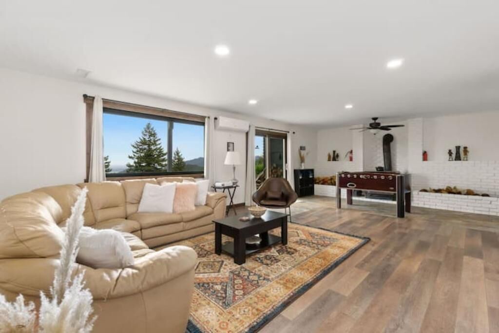 Photo of Livingroom in Sugarloaf