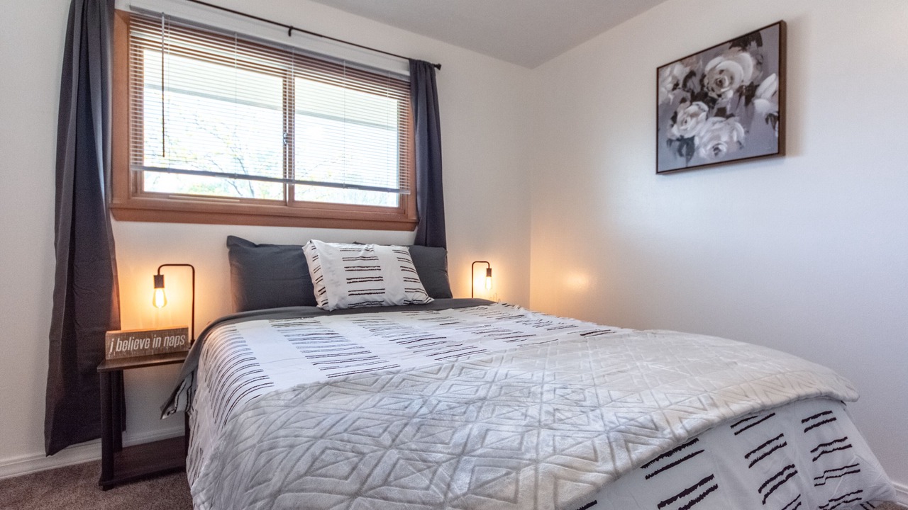 Photo of Bedroom in Central Colorado Springs