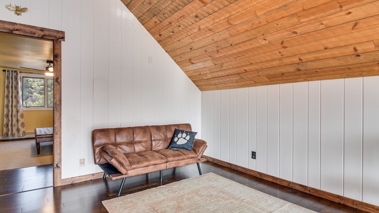 Photo of Livingroom in Evergreen West Central