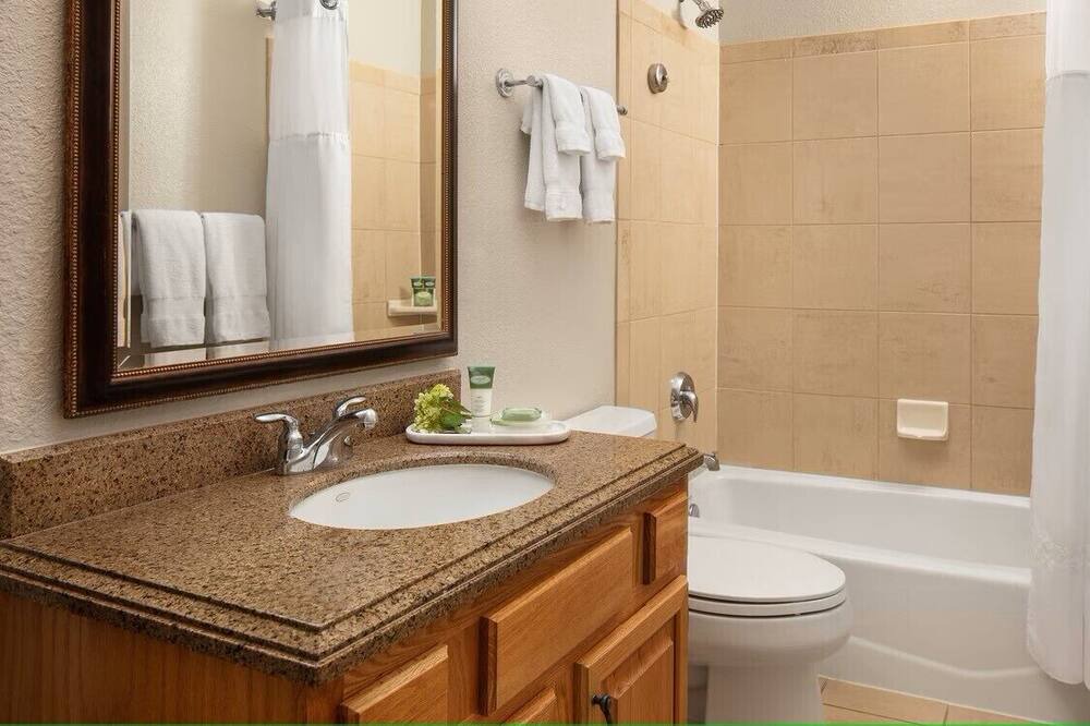 Photo of Bathroom in Highland Meadows