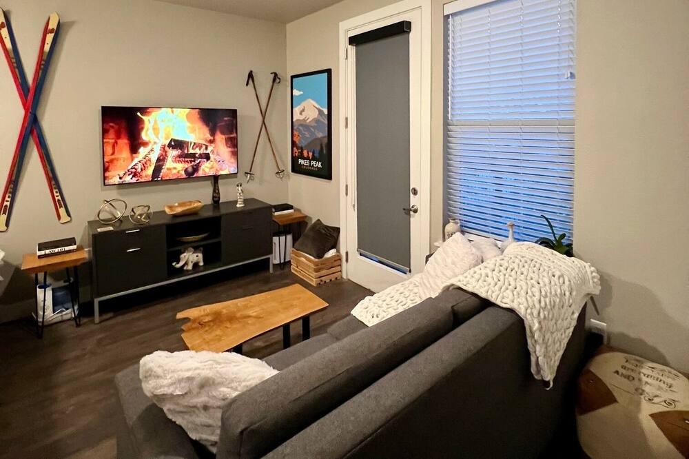 Photo of Livingroom in Golden