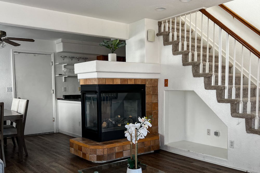 Photo of Livingroom in Green Valley Ranch