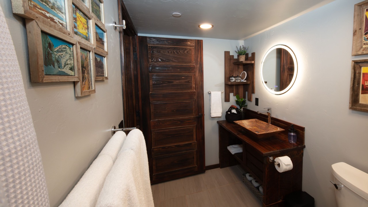 Photo of Bathroom in Silverton