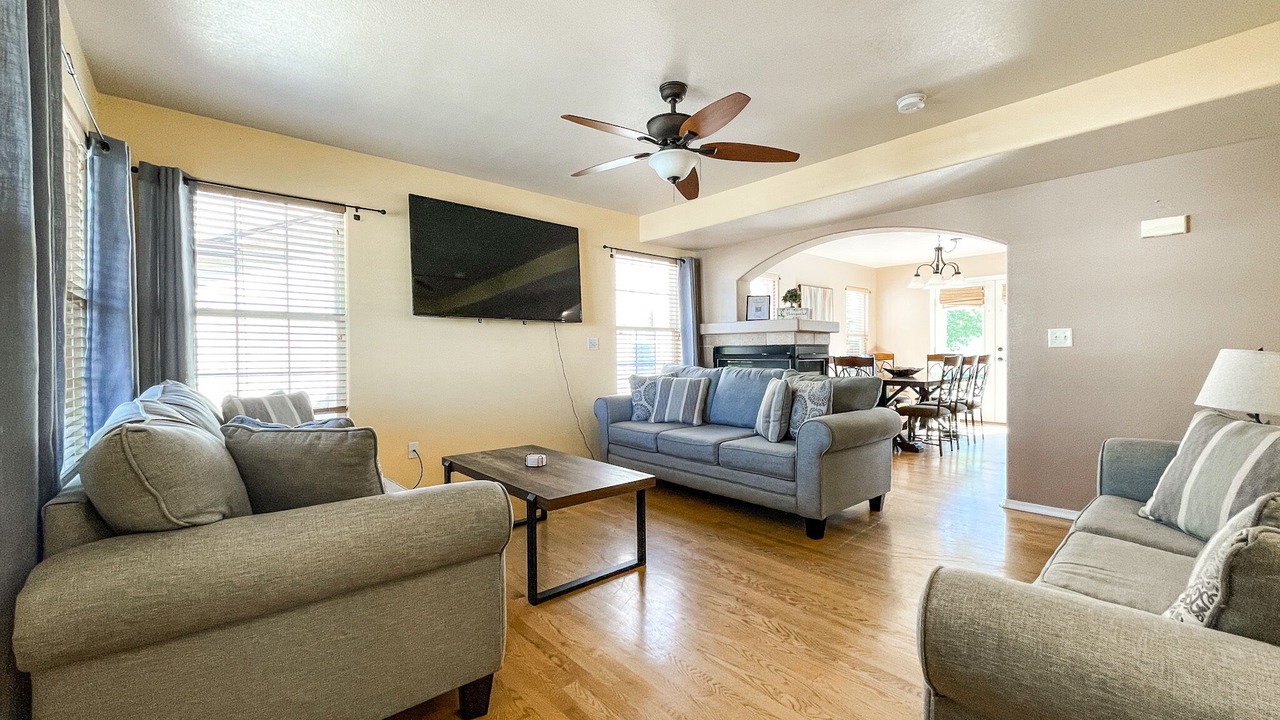 Photo of Livingroom in Monument