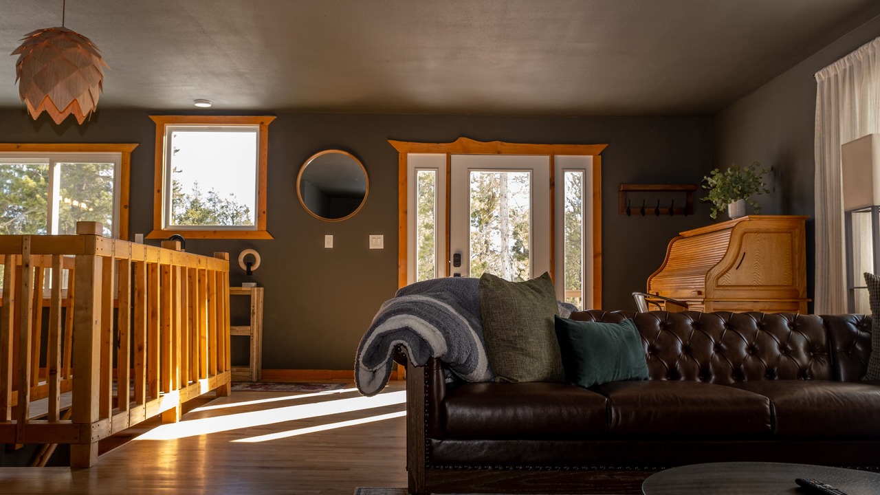 Photo of Livingroom in Grand View Highlands