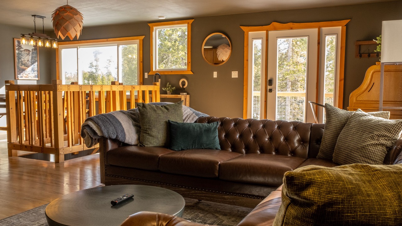 Photo of Livingroom in Grand View Highlands