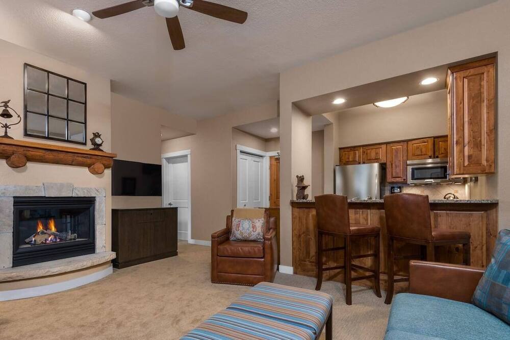 Photo of Livingroom in Beaver Creek
