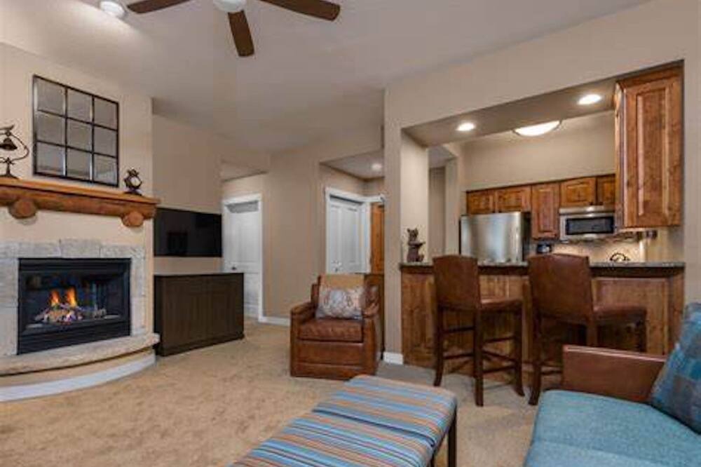 Photo of Livingroom in Beaver Creek