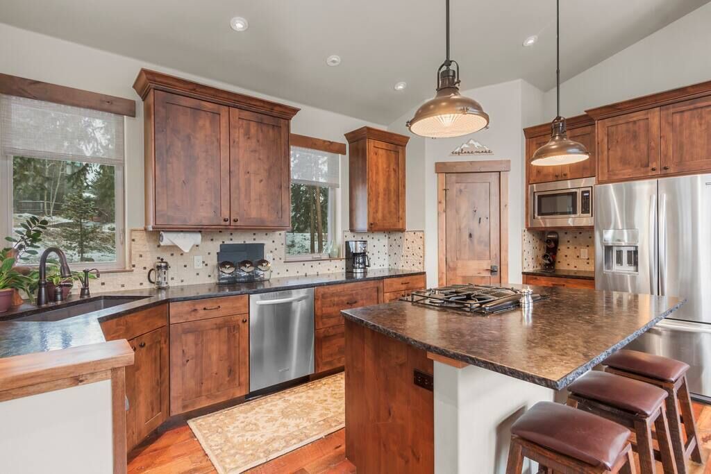Photo of Kitchen in Lakeshore