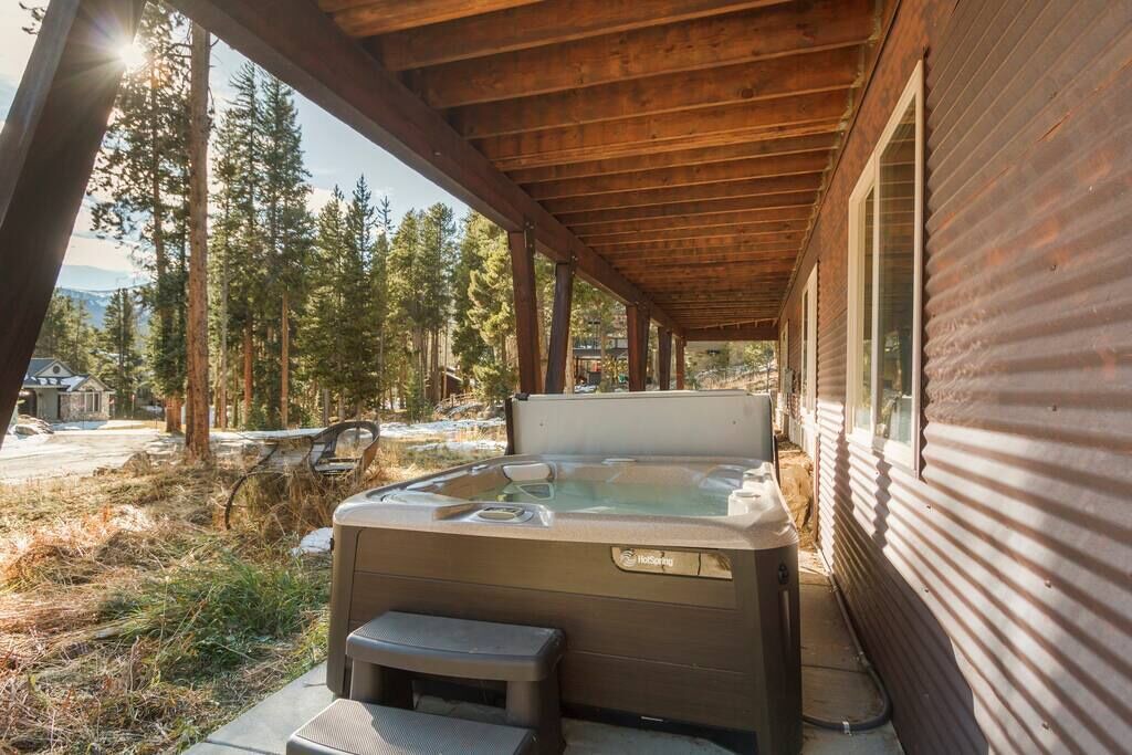 Photo of Outdoor in Lakeshore