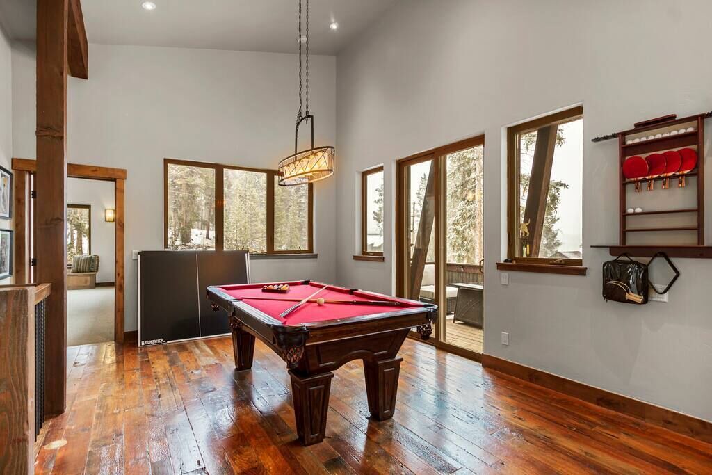 Photo of Bedroom in Lakeshore