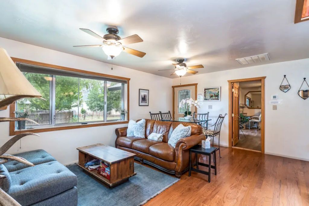 Photo of Livingroom in Dalton Ranch