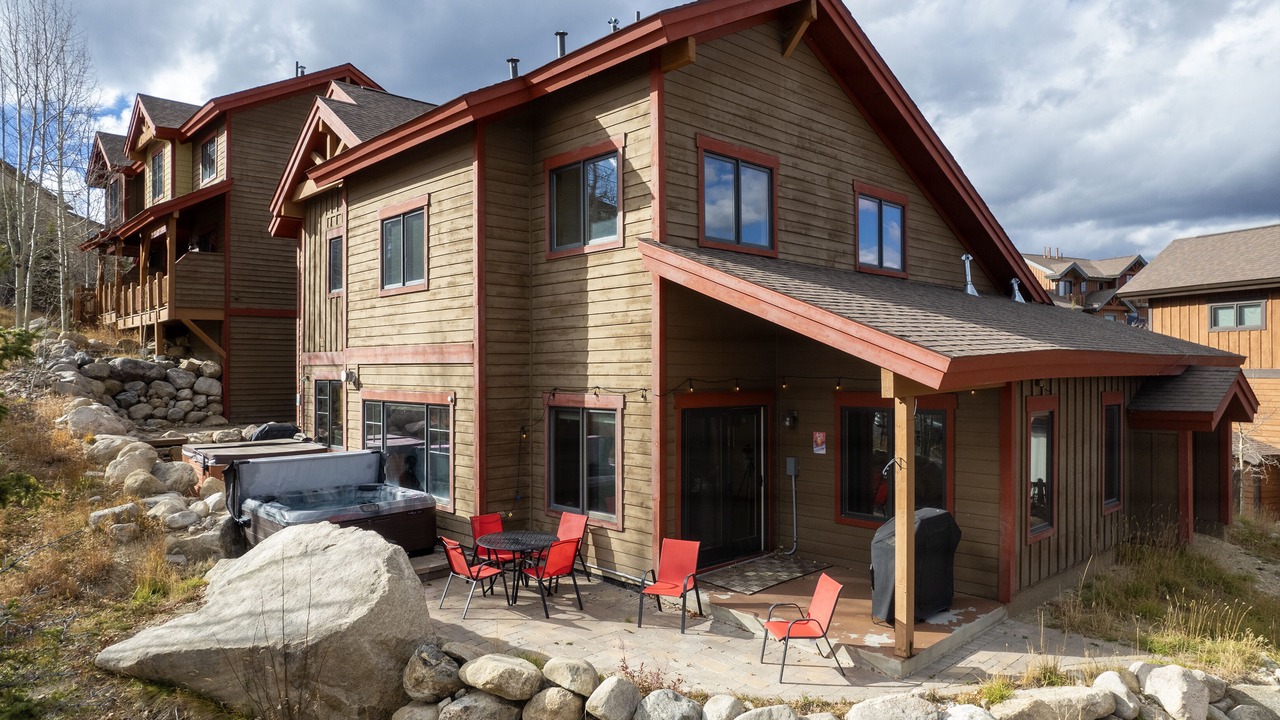 Photo of Outdoor in Bear Crossing