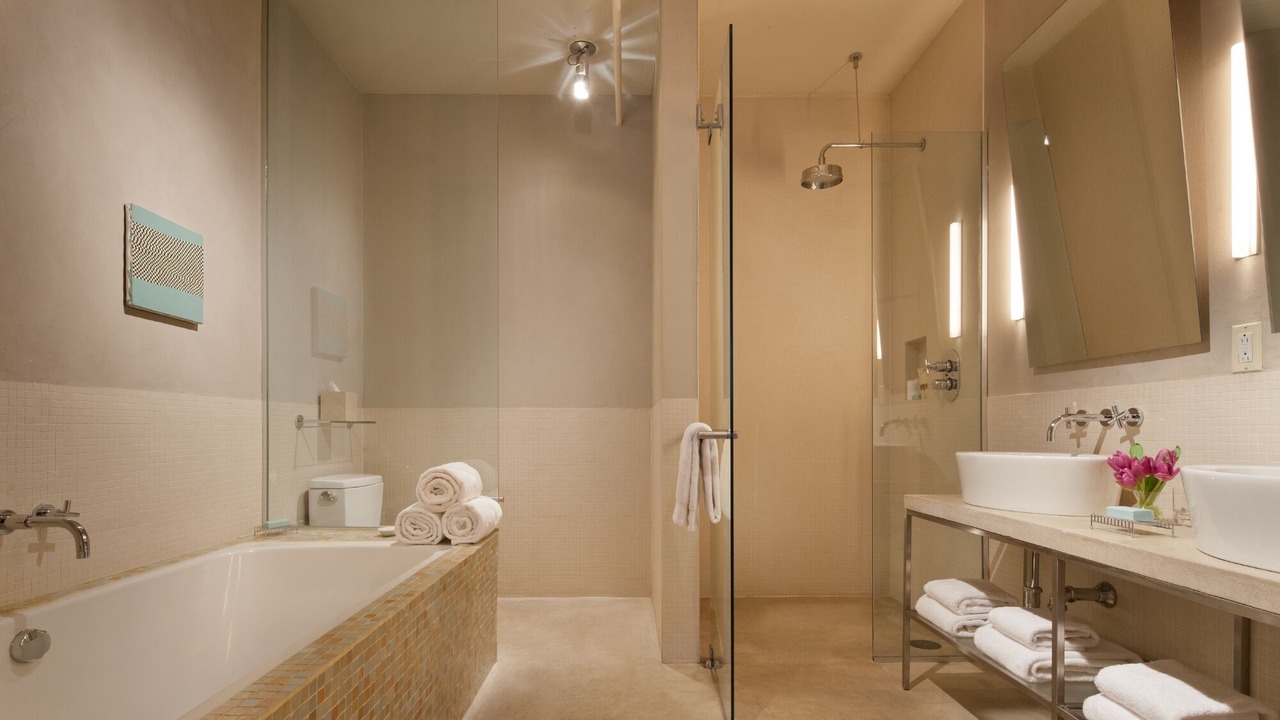 Photo of Bathroom in Central Park South