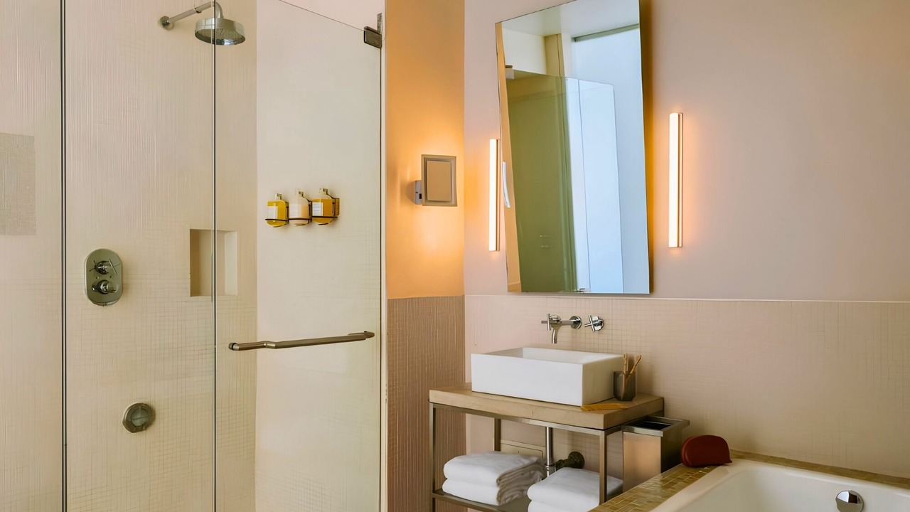 Photo of Bathroom in Central Park South