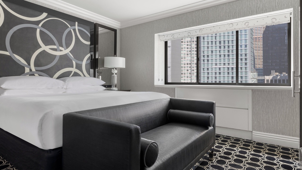 Photo of Bedroom in Theater District