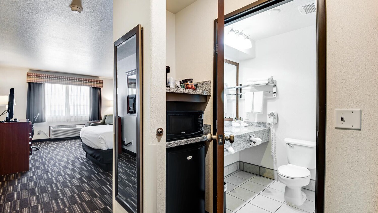 Photo of Bathroom in Firestone