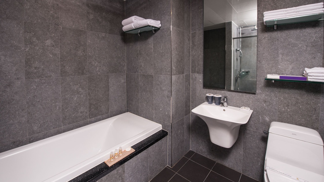 Photo of Bathroom in Yeon-dong