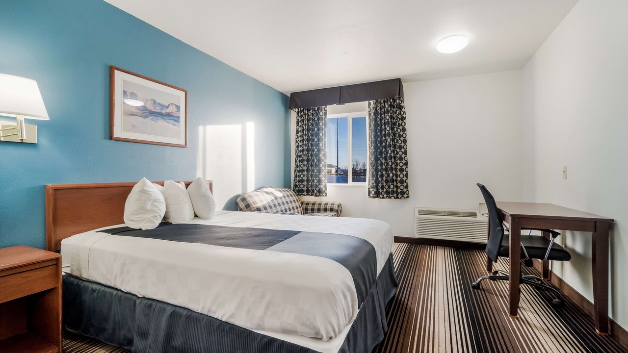 Photo of Bedroom in Green River