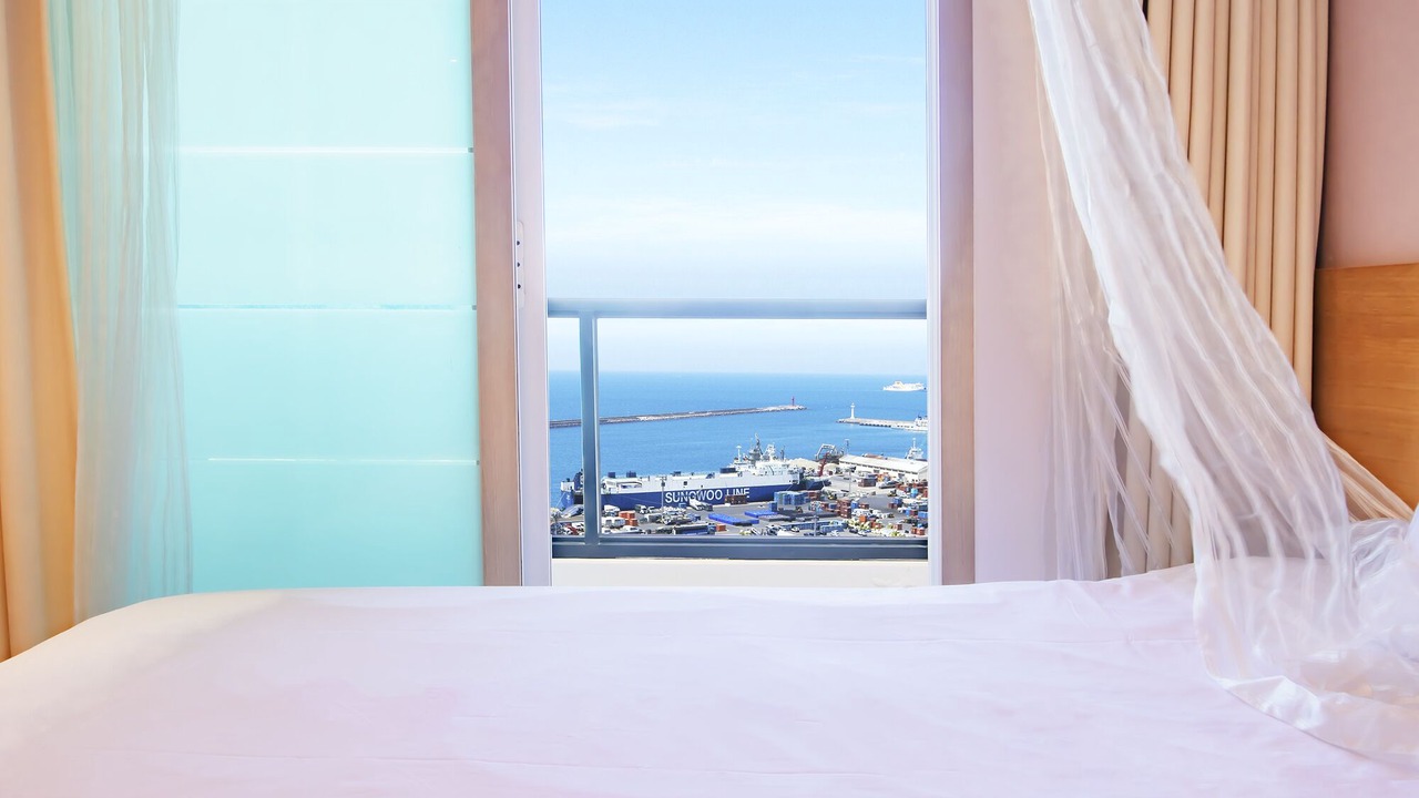 Photo of Bedroom in Downtown