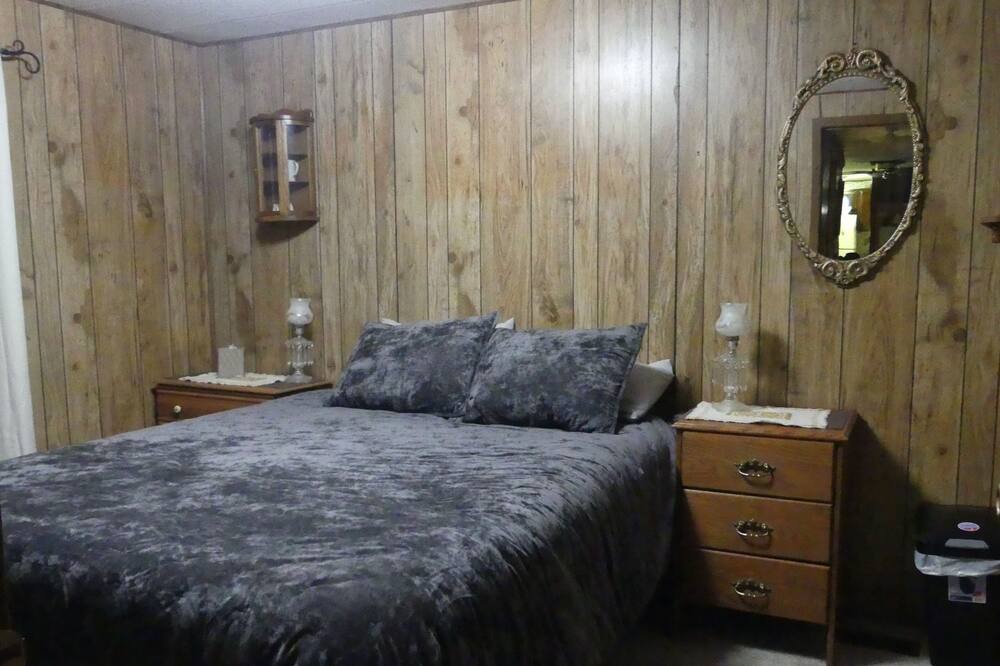 Photo of Bedroom in Collbran