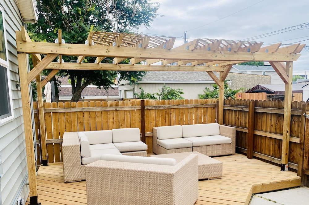Photo of Outdoor in Cole