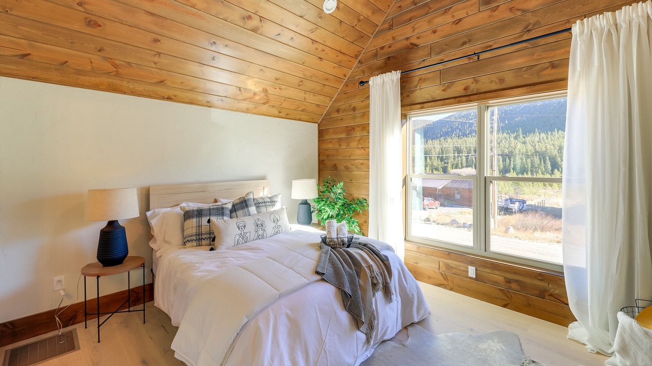 Photo of Bedroom in Saint Mary's