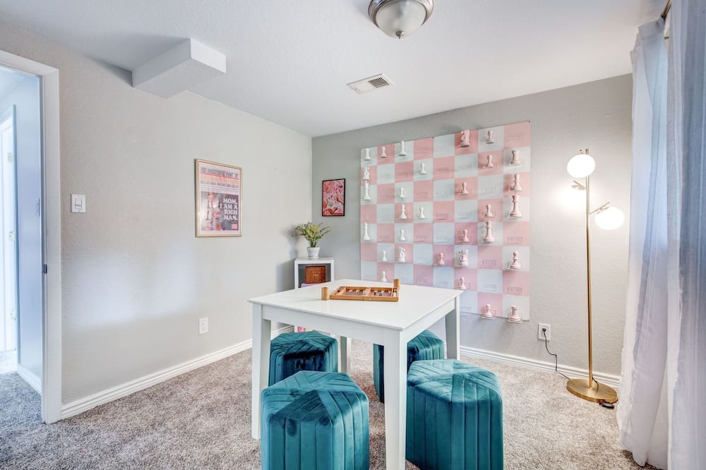 Photo of Bedroom in Allendale Area