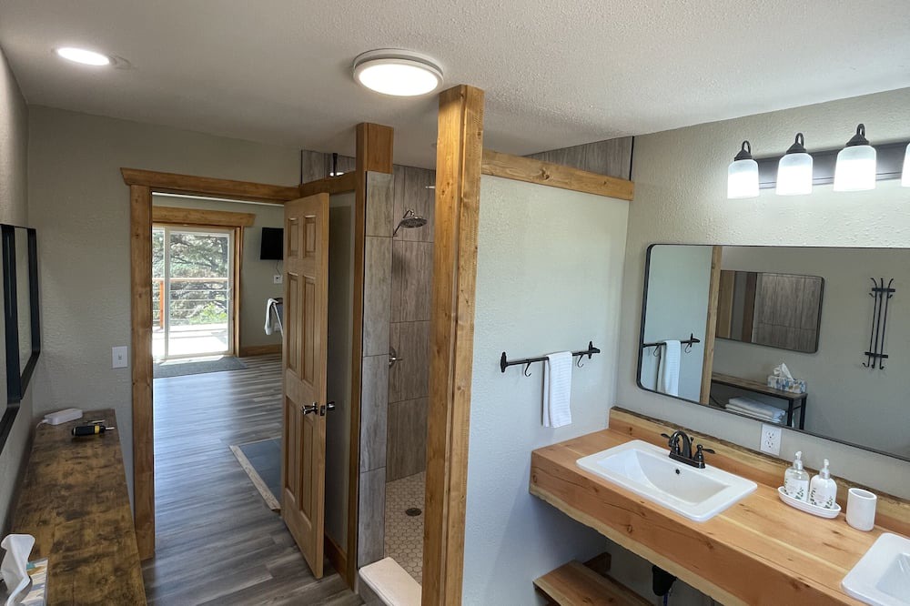 Photo of Bathroom in Beulah