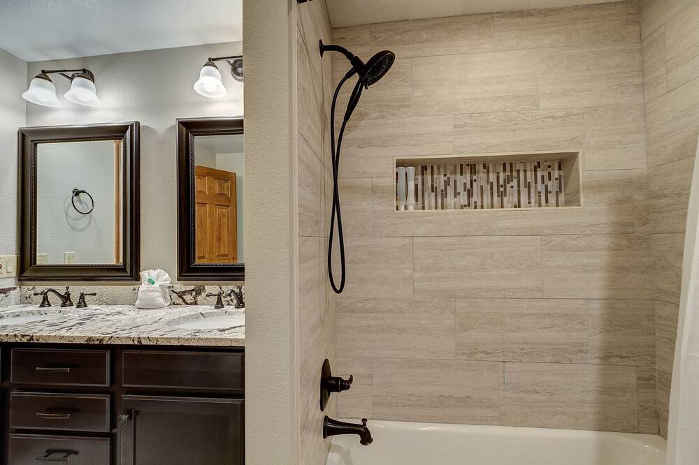 Photo of Bathroom in Breckenridge Heights