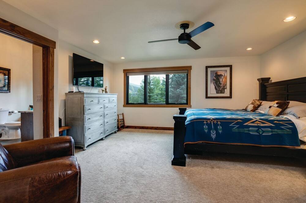 Photo of Bedroom in Steamboat Springs