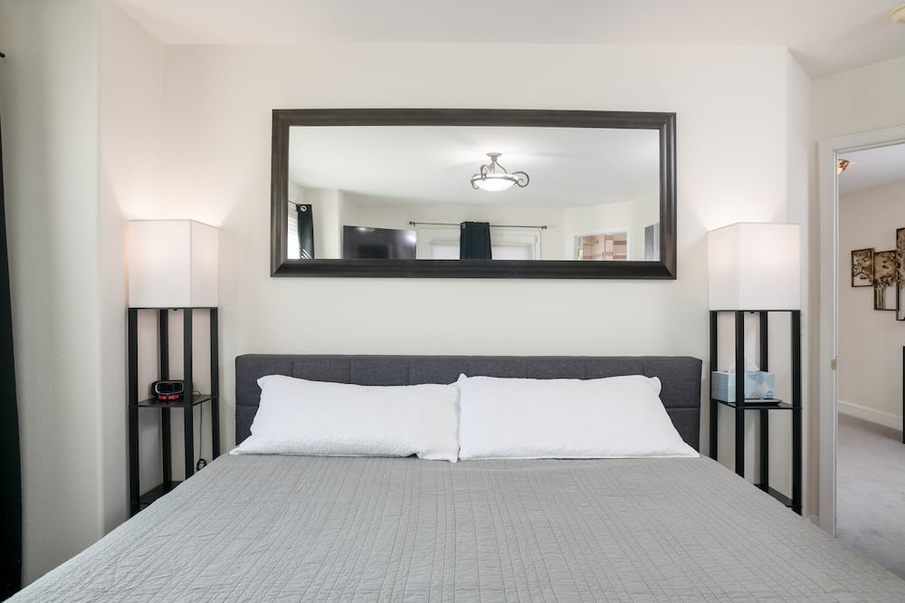 Photo of Bedroom in Curtis Park
