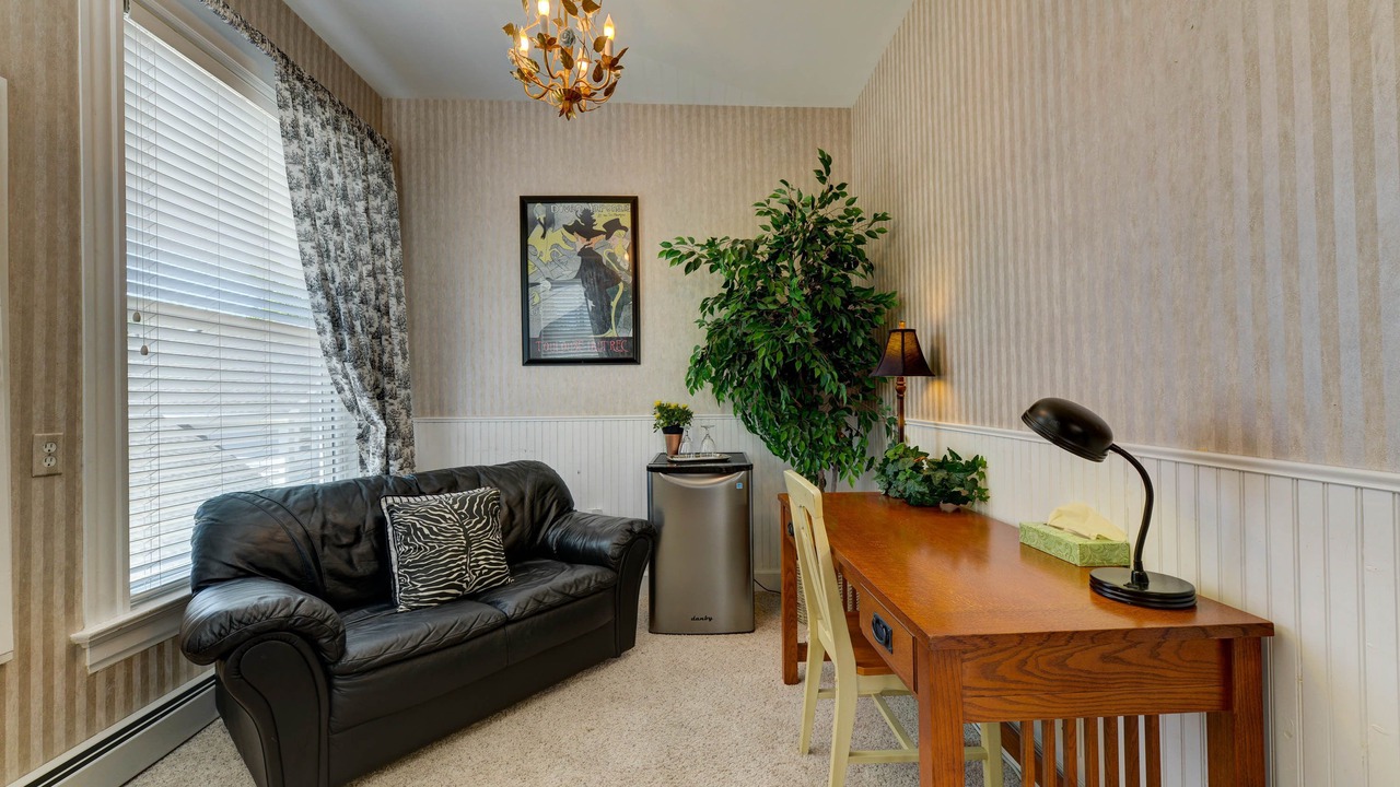 Photo of Bedroom in Downtown Colorado Springs