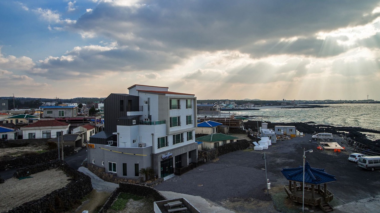 Photo of Outdoor in Hallim